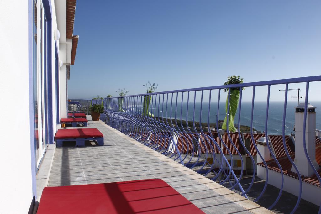 Chill In Ericeira Surf House Vandrarhem Exteriör bild
